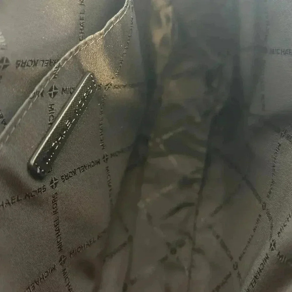 Michael Kors Black Crossbody Bag - Picture 6 of 8